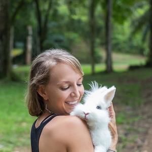 Meet your Posher, Alys